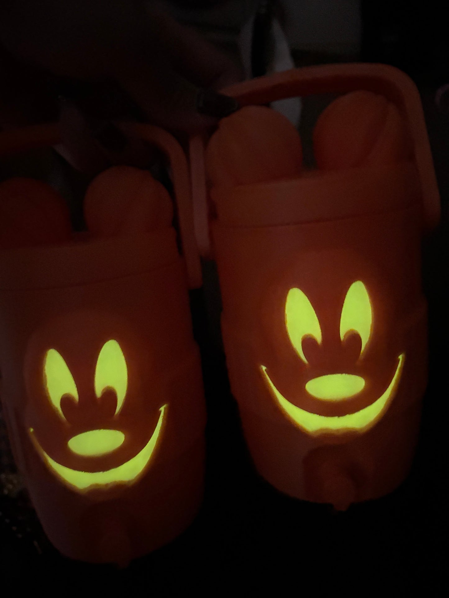 Mouse pumpkin can koozie