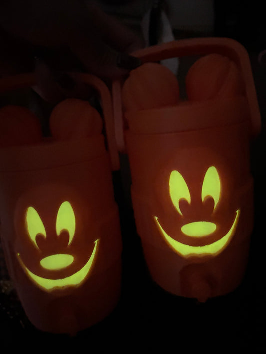 Mouse pumpkin can koozie